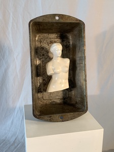 BILL FRAZIER VENUS REDUX 1990 - 1995 Loaf pan, glazed ceramic with wooden supports 