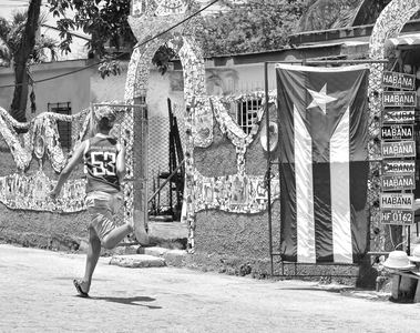 ENNID BERGER Cuba - Black&White&Color archival inkjet print