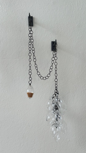  Wall Jewels borosilicate glass, copper chain, poppy seeds, hooks