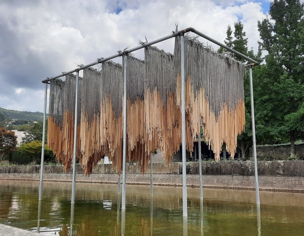 Michelle Mayn Harakeke (2021-22) Pokinkini: cylindrical, dried and rolled harakeke (Phormium Tenax, New Zealand Flax), muka (processed harakeke fibre), commercial dye